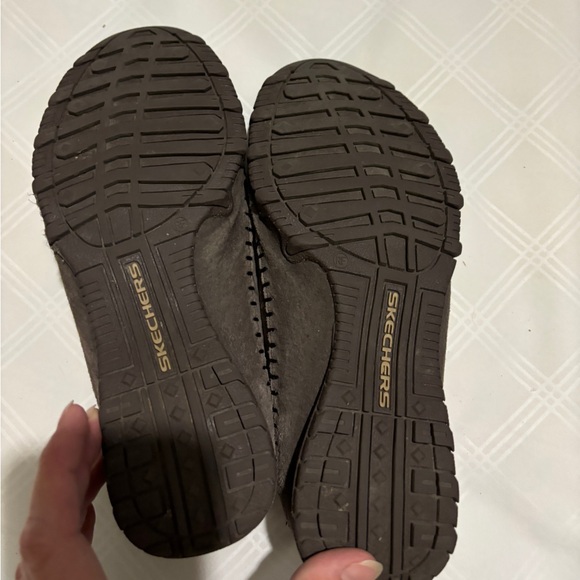 Skechers Relax Fit Memory Foam Suede Loafers Womens Size 8 Choc - Picture 3 of 4